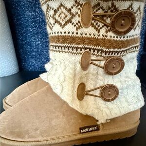 Muk Luks Beige and White Knit Button Boots